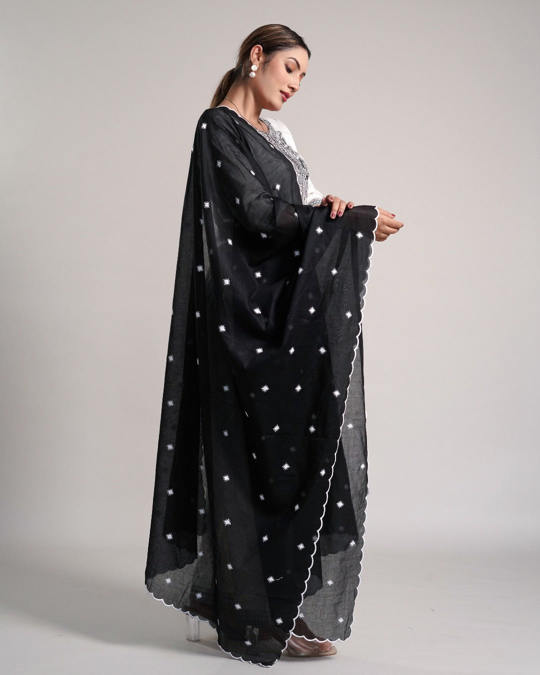 Black Cotton Mulmul Dupatta - Scallop Grace