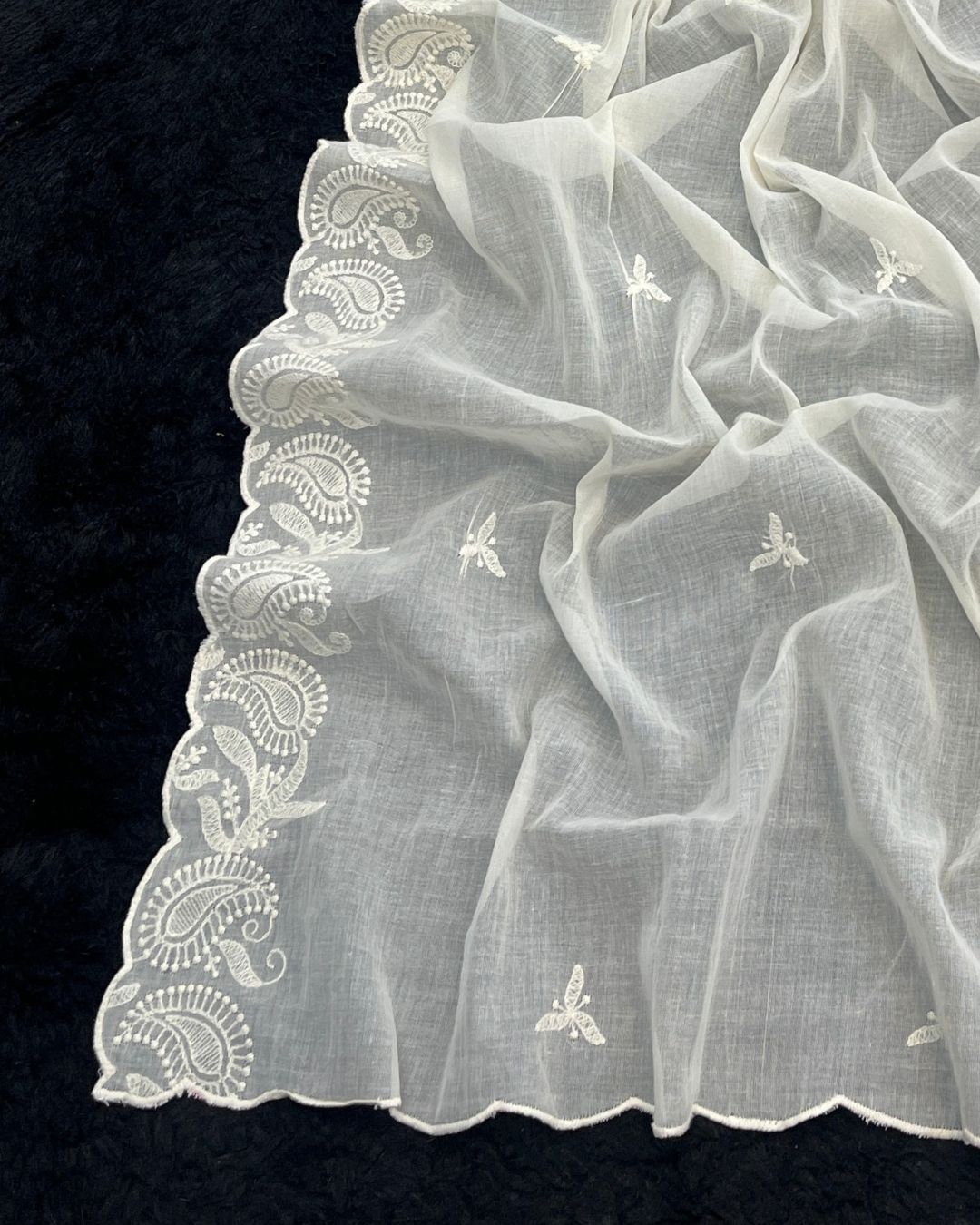 Dyeable Cotton Mulmul Off White Dupatta - Zarmin Kaar