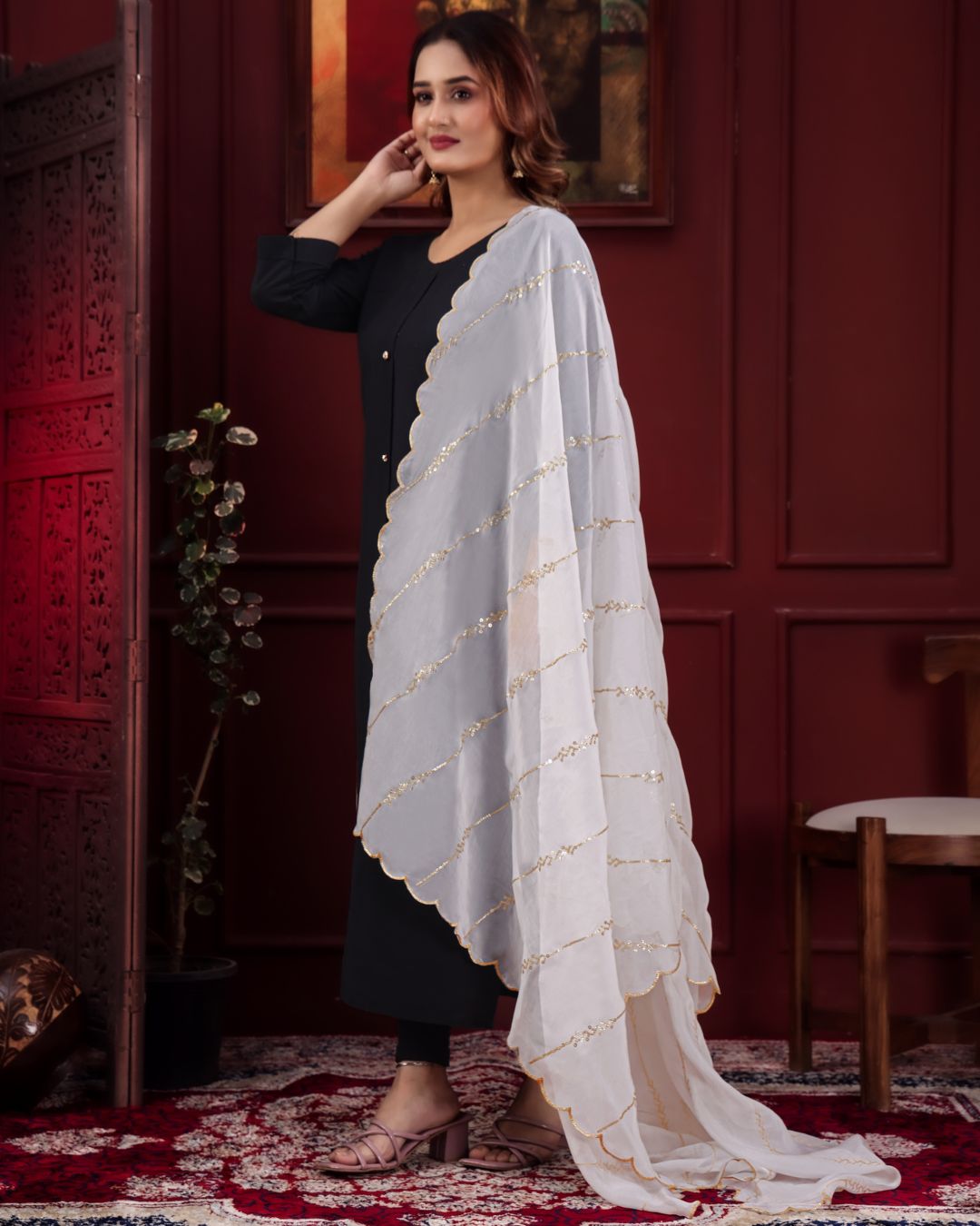 Dyeable Organza Embroidered Dupatta With Sequins & Zari Work - Mastani Saaz