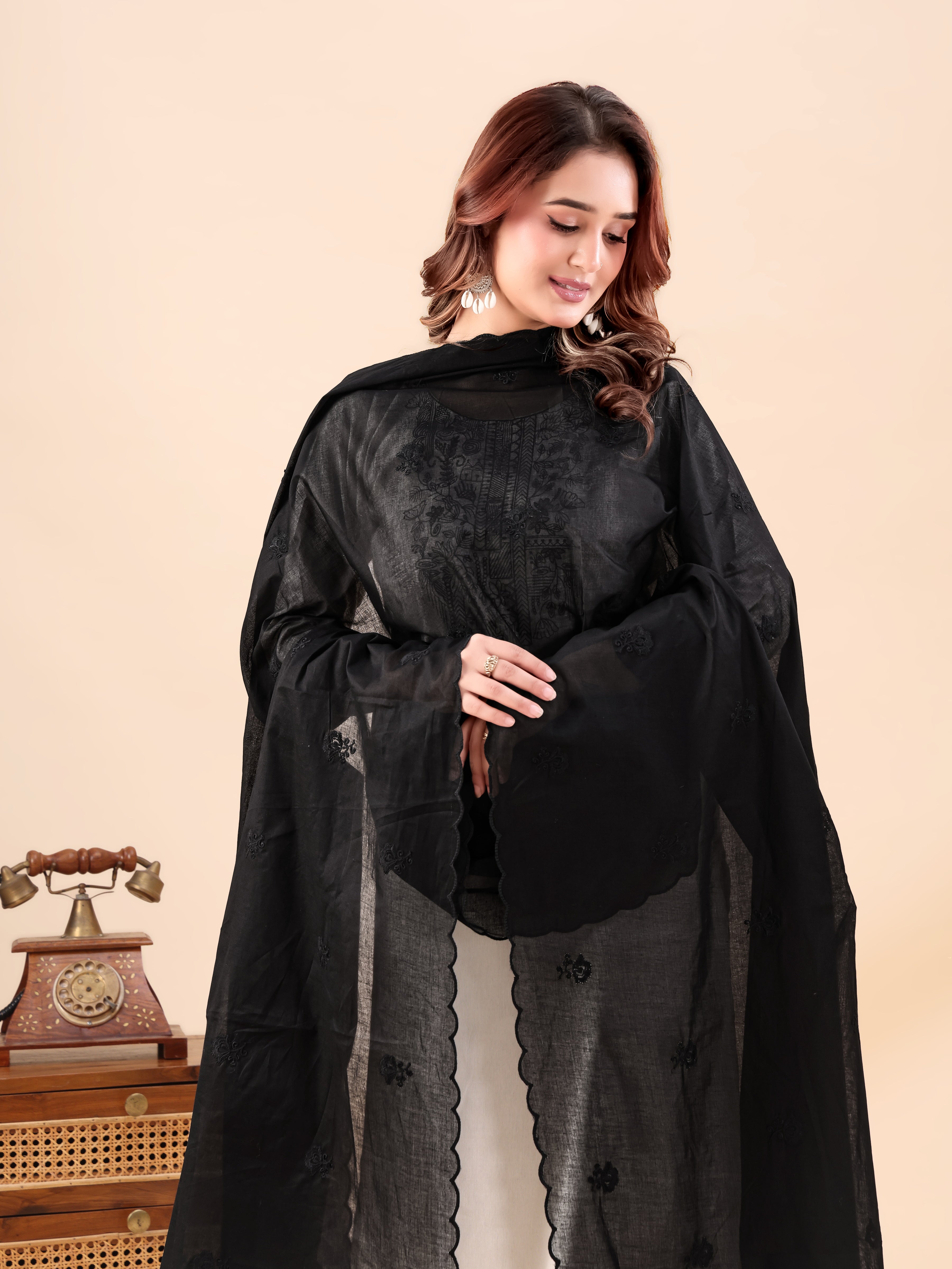 Black Cotton Mulmul Dupatta - Mehrab Grace