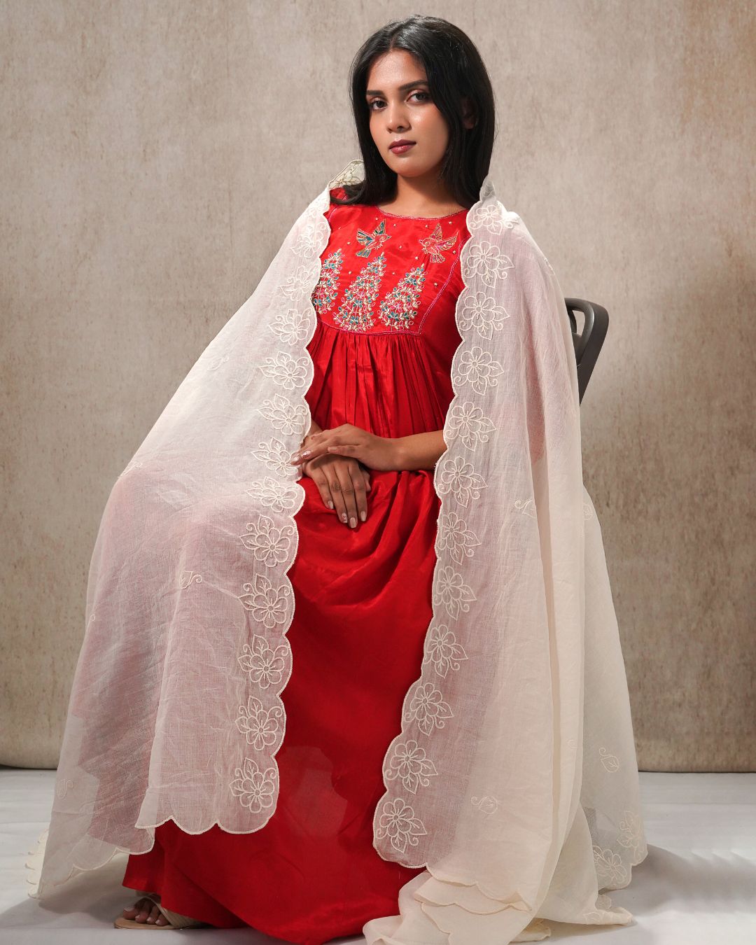 Dyeable Cotton Mulmul Dupatta - Madhur Jhalak