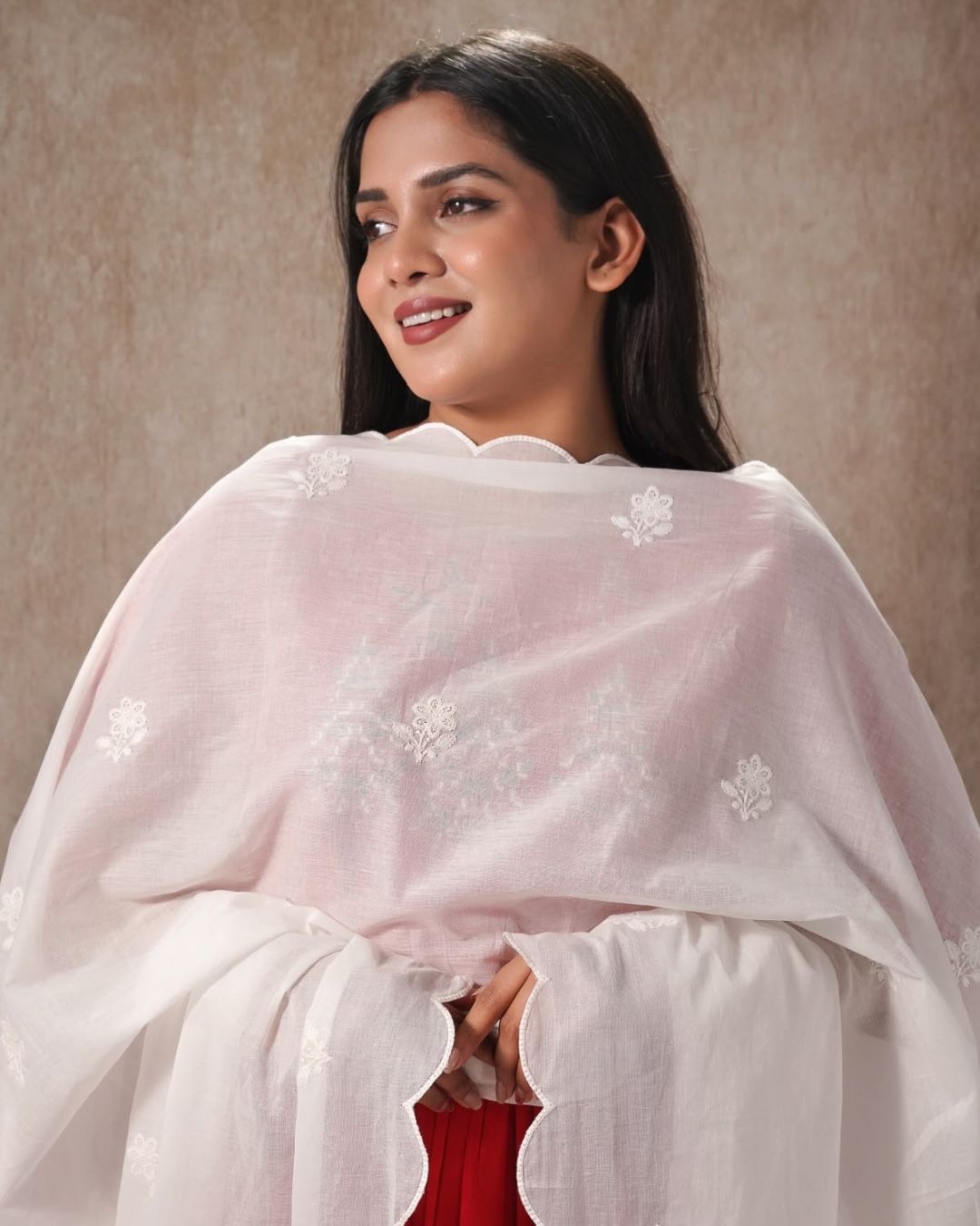 Dyeable Cotton Mulmul Dupatta - Khaas Pankh