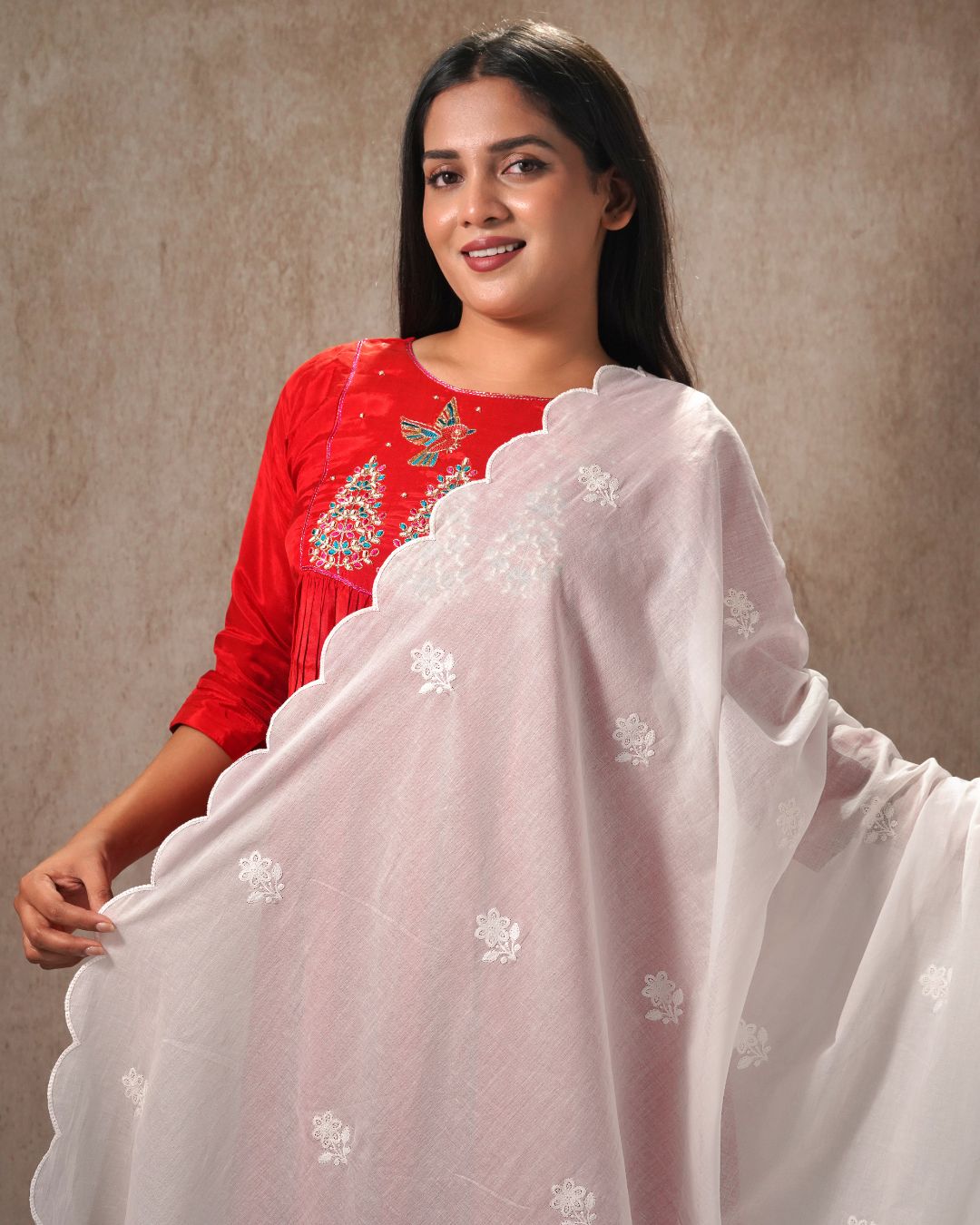 Dyeable Cotton Mulmul Dupatta - Khaas Pankh