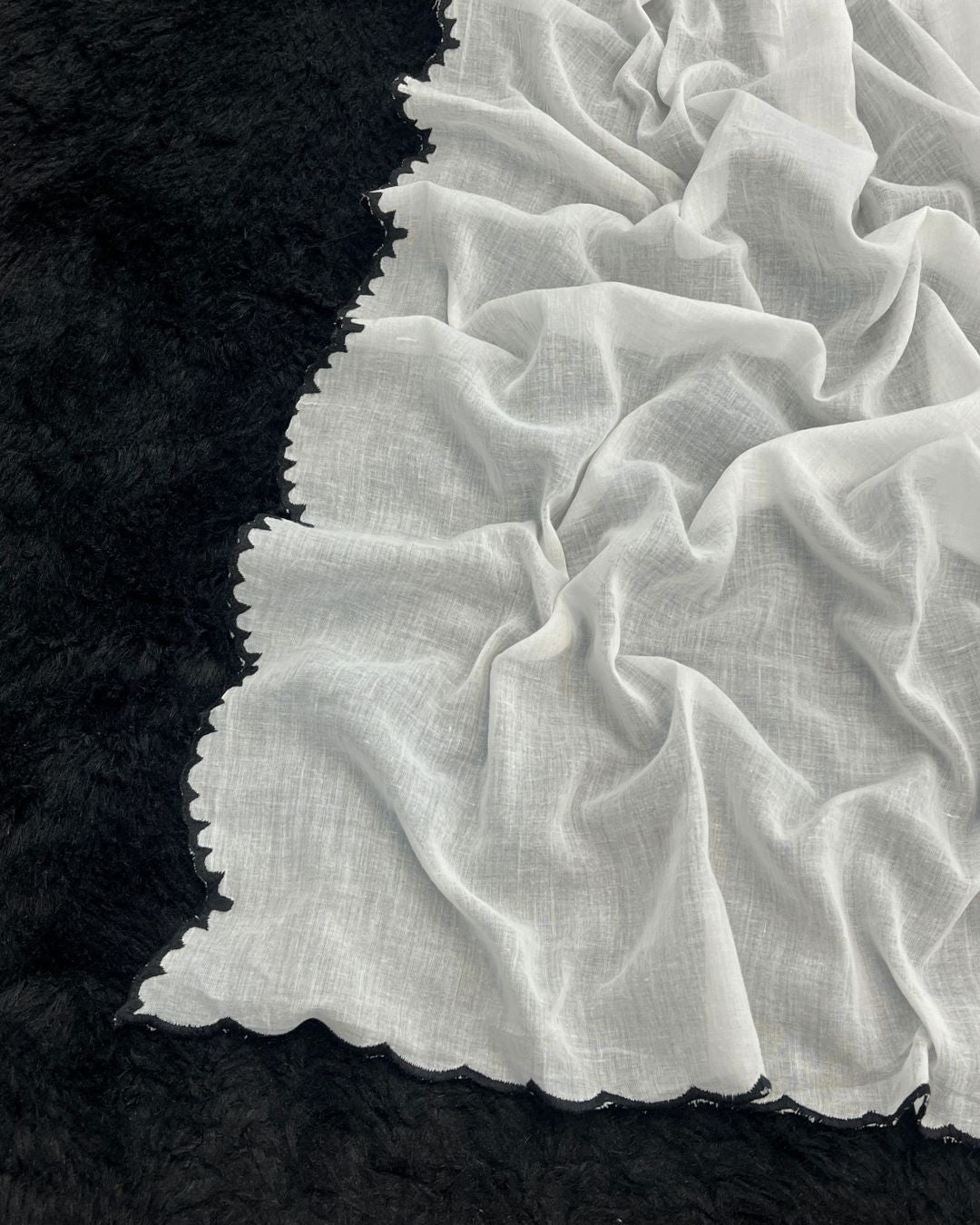 Dyeable Cotton Mulmul Scallop White Dupatta - Mehboob Noor