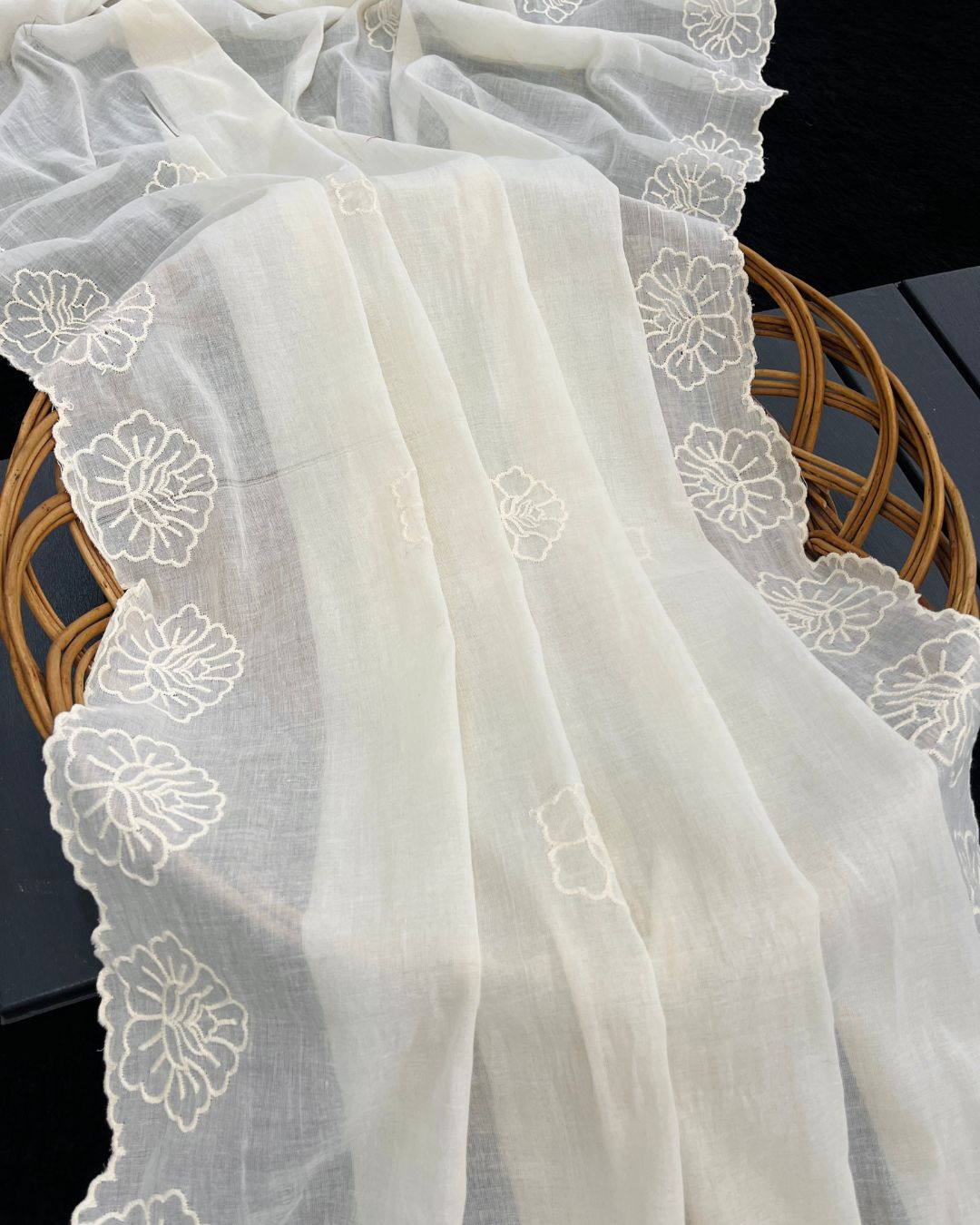 Dyeable Cotton Mulmul Off White Dupatta - Komal Resha