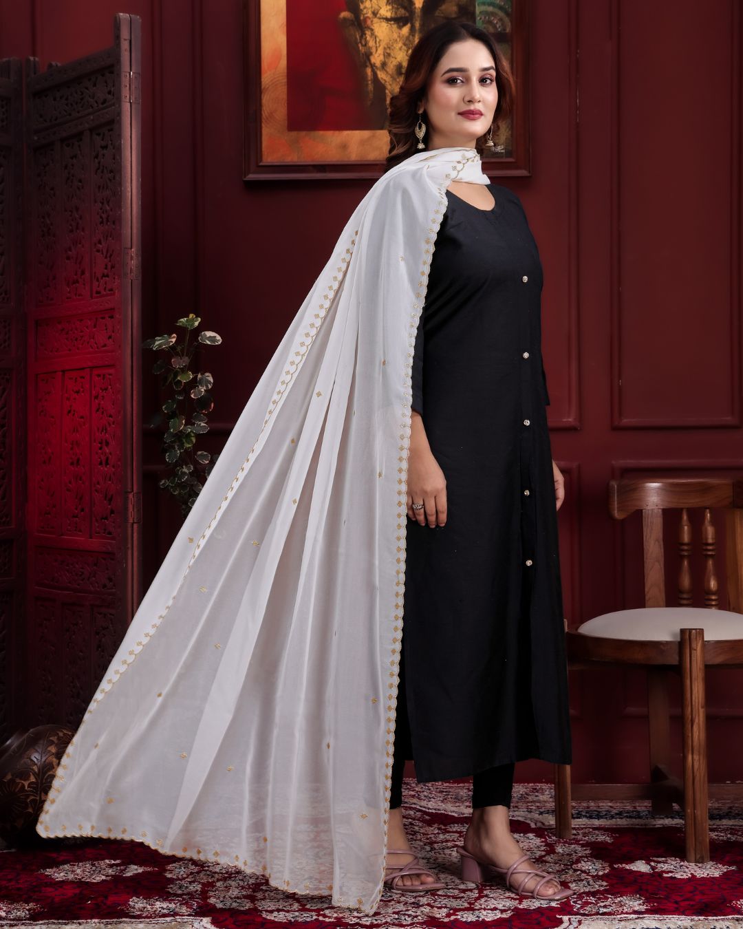 Dyeable Georgette Dupatta With Sequins & Zari Work - Gulabo Butti