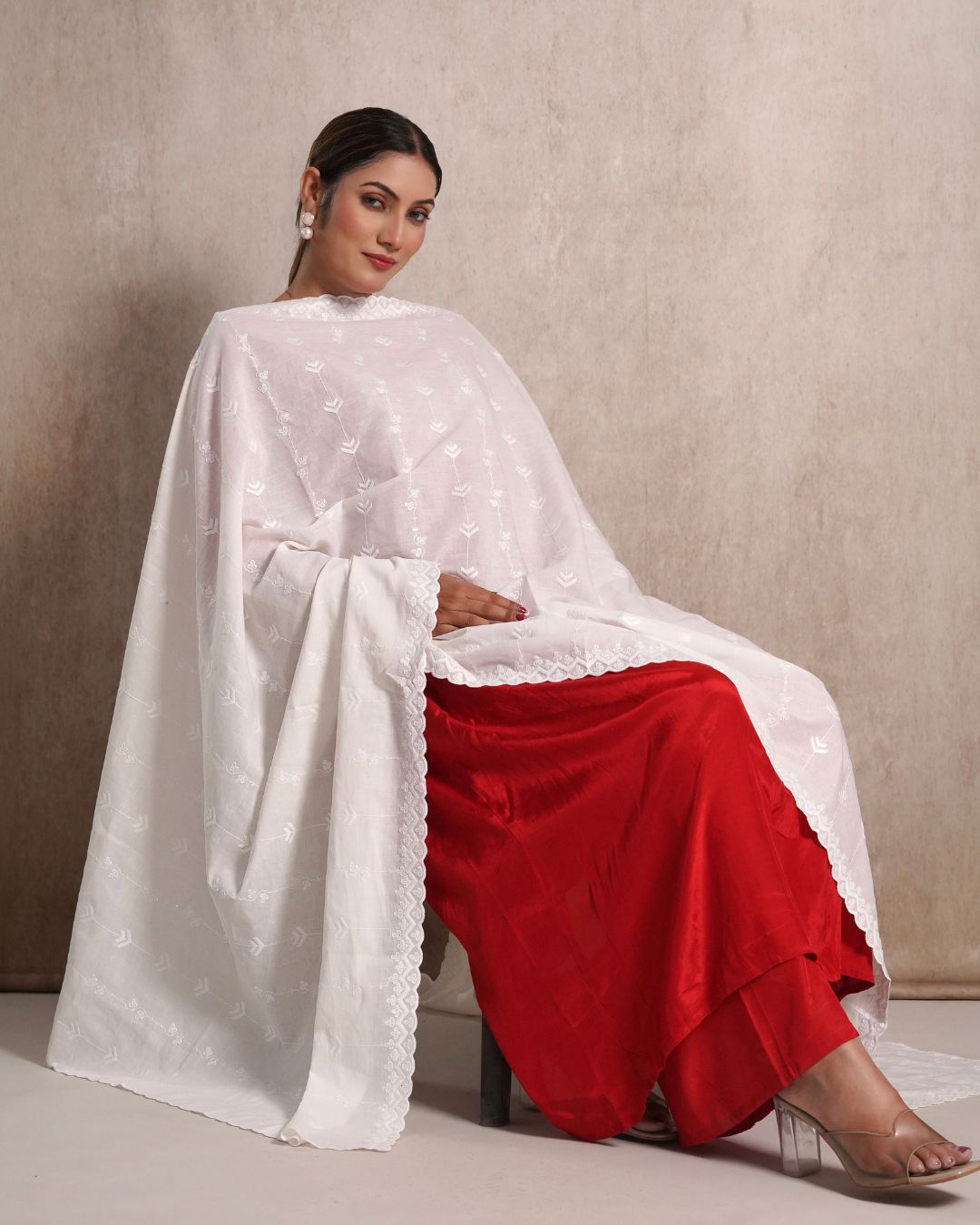 Dyeable Cotton Mulmul Dupatta — Linear Flow