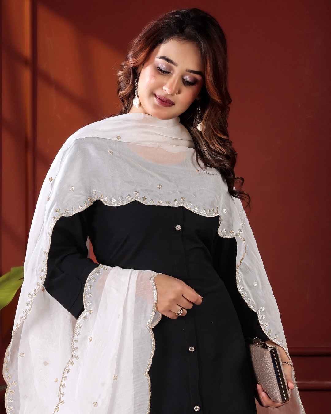 Dyeable Pure Organza Dupatta - Sunehri Kinari