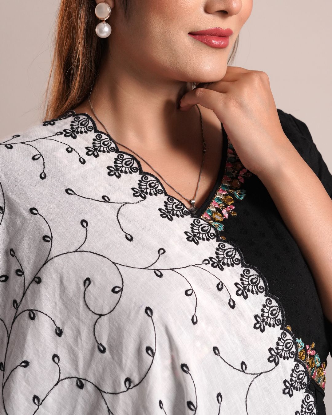 Dyeable Cotton Mulmul Dupatta - Classic Swirl