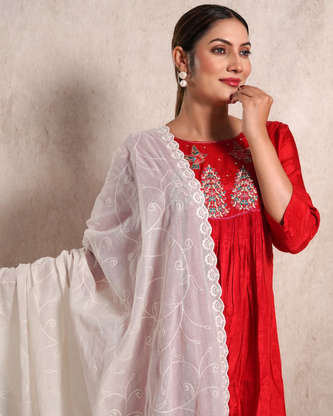 Dyeable Cotton Mulmul Dupatta - Curvy Stitch