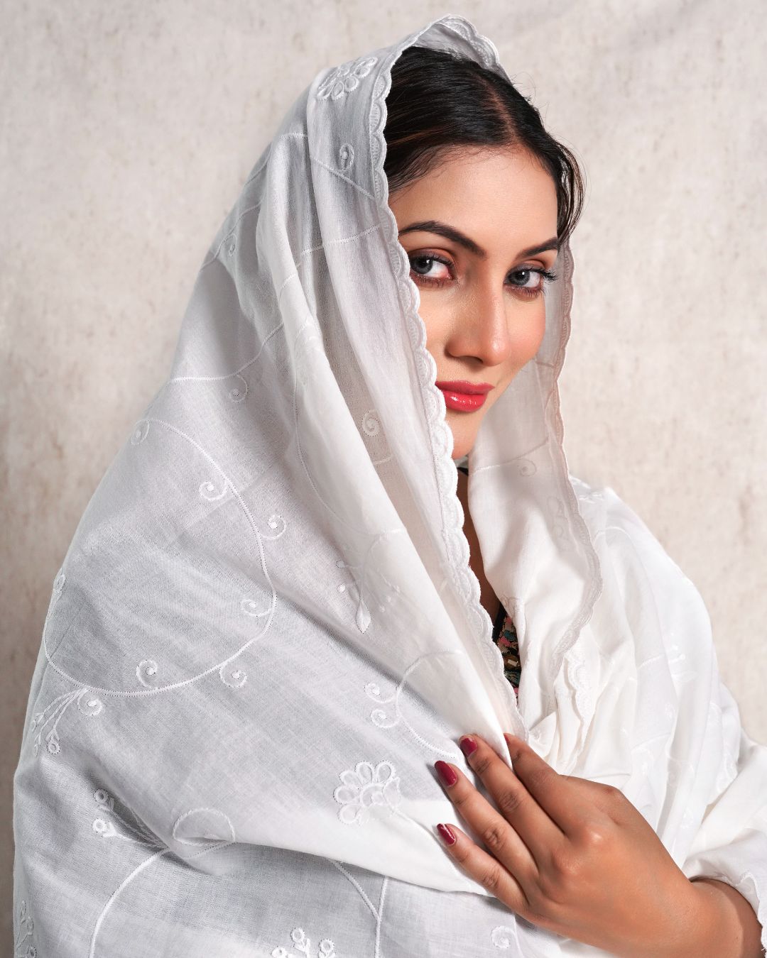 Dyeable Cotton Mulmul Dupatta - Botanic Trails