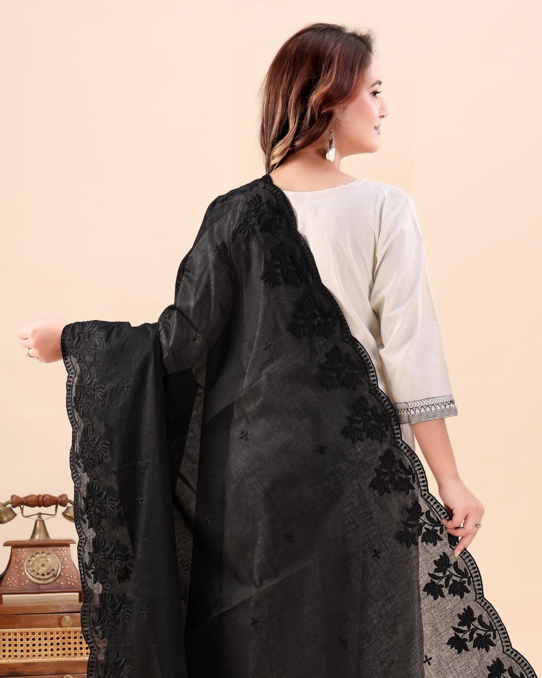 Black Cotton Mulmul Dupatta - Gul Mehar