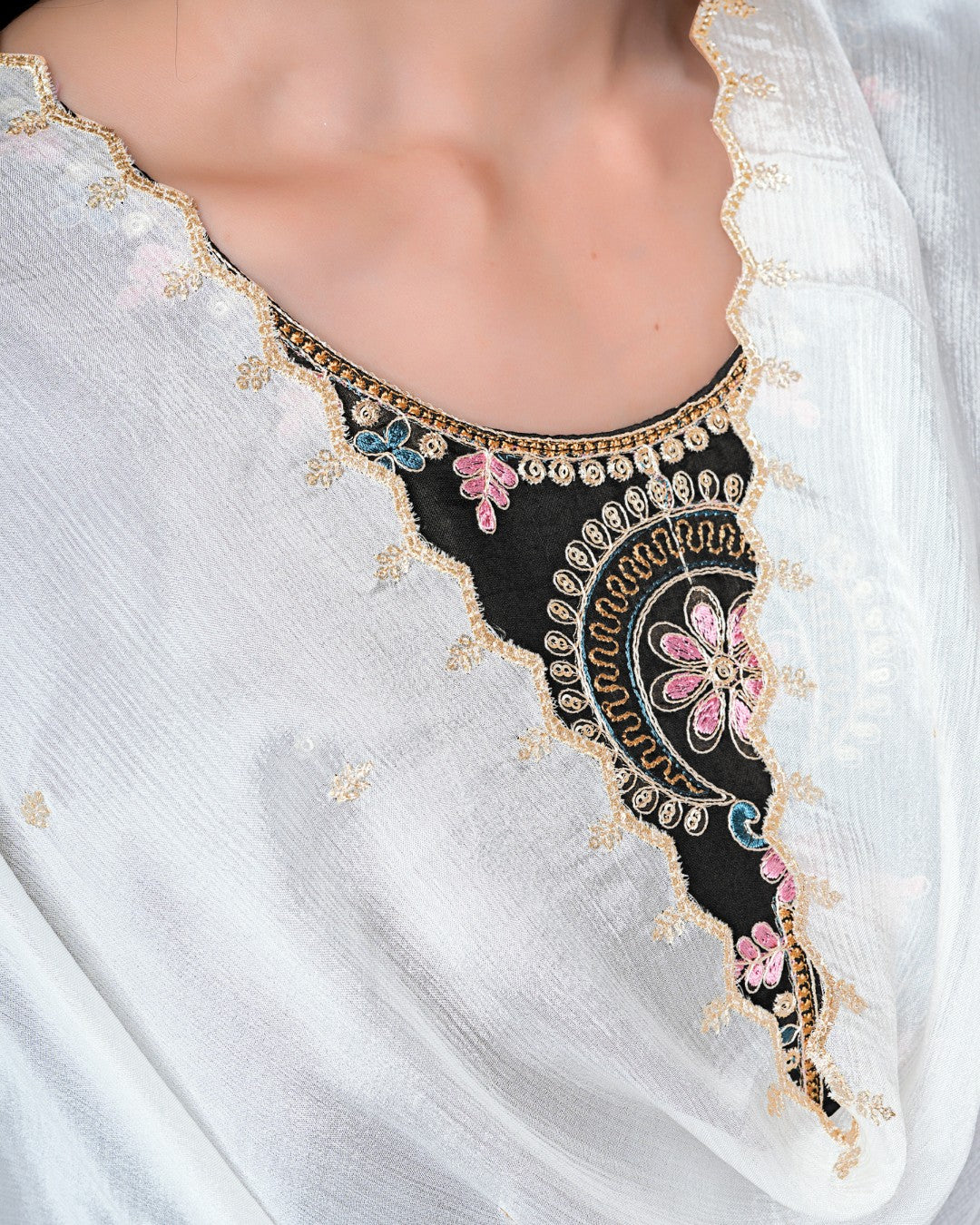 Dyeable Pure Chinon Dupatta - Chevron Edge