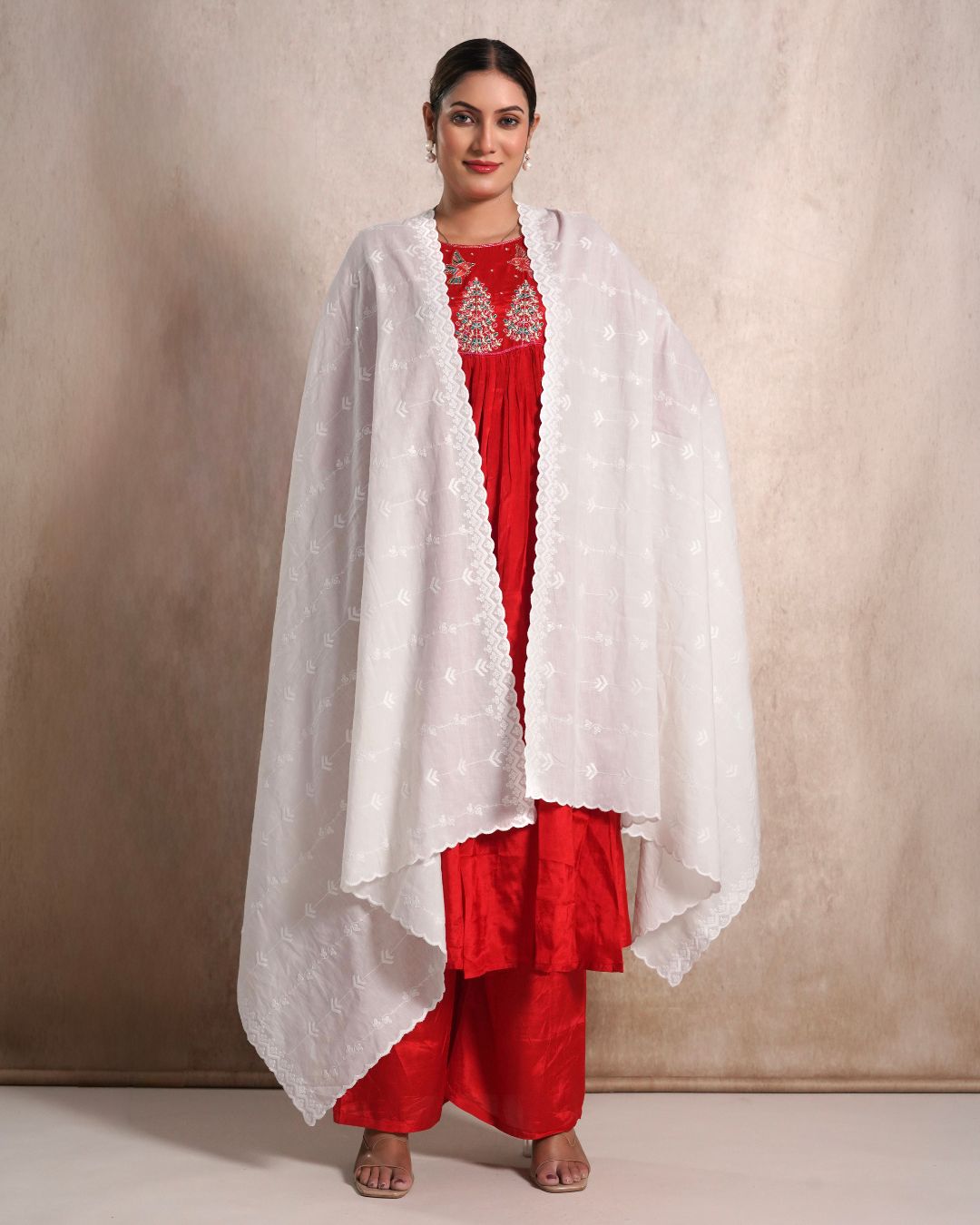 Dyeable Cotton Mulmul Dupatta — Linear Flow