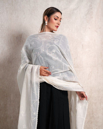 Dyeable Cotton Mulmul Dupatta - Botanic Trails