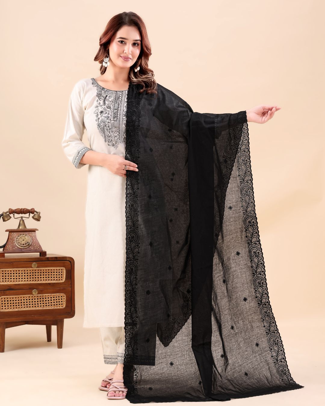 Black Cotton Mulmul Dupatta - Flora Trail