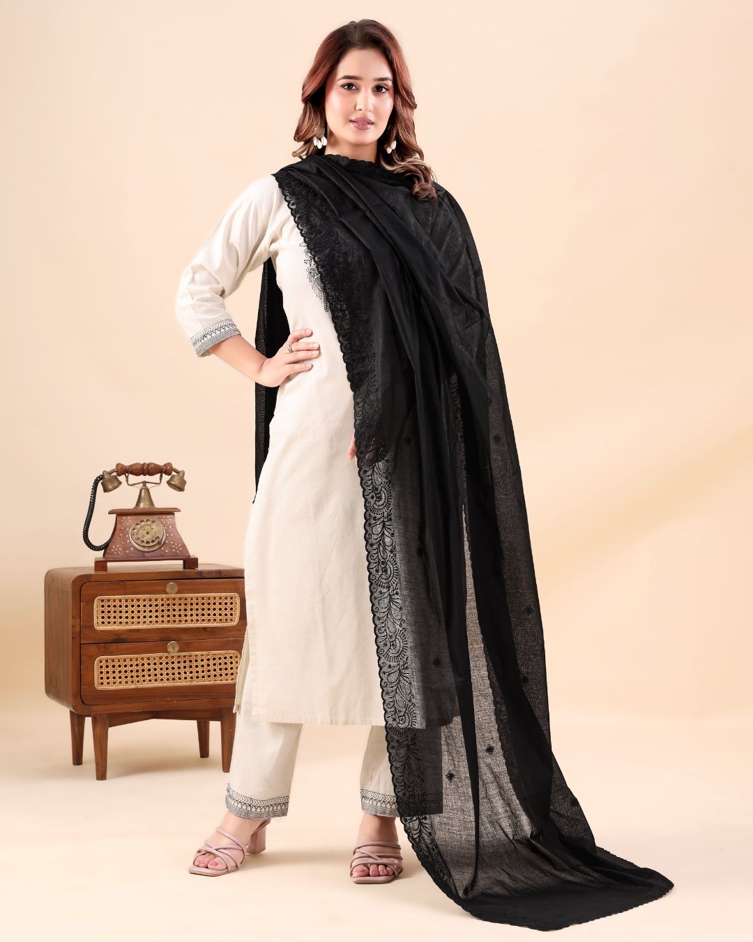 Black Cotton Mulmul Dupatta - Flora Trail