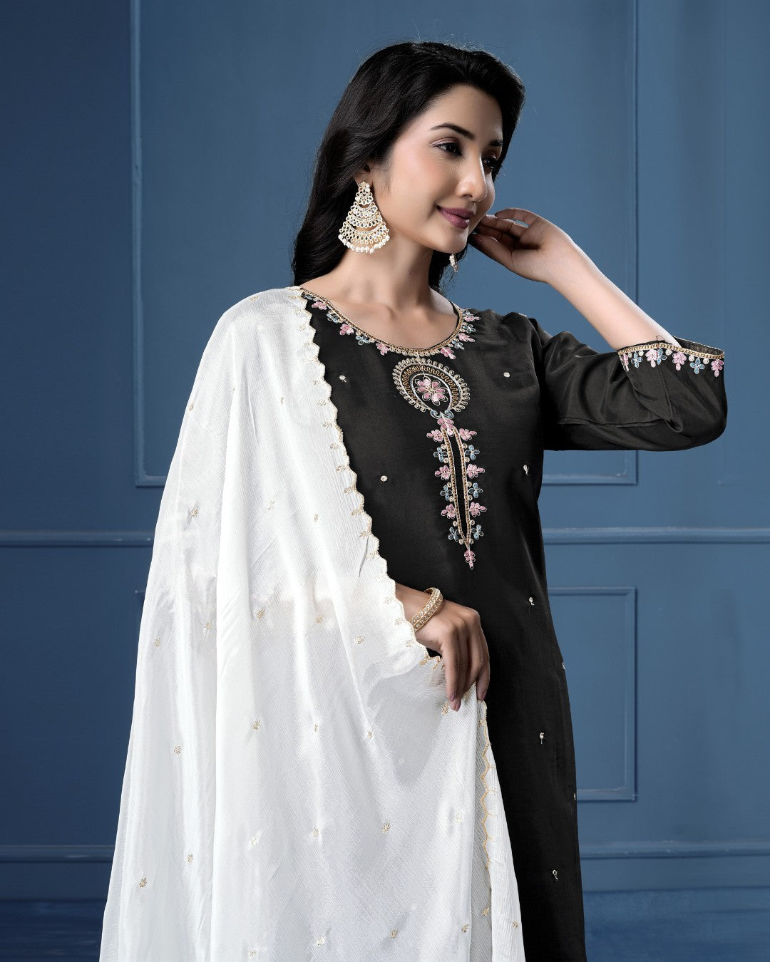 Dyeable Pure Chinon Dupatta - Chevron Edge