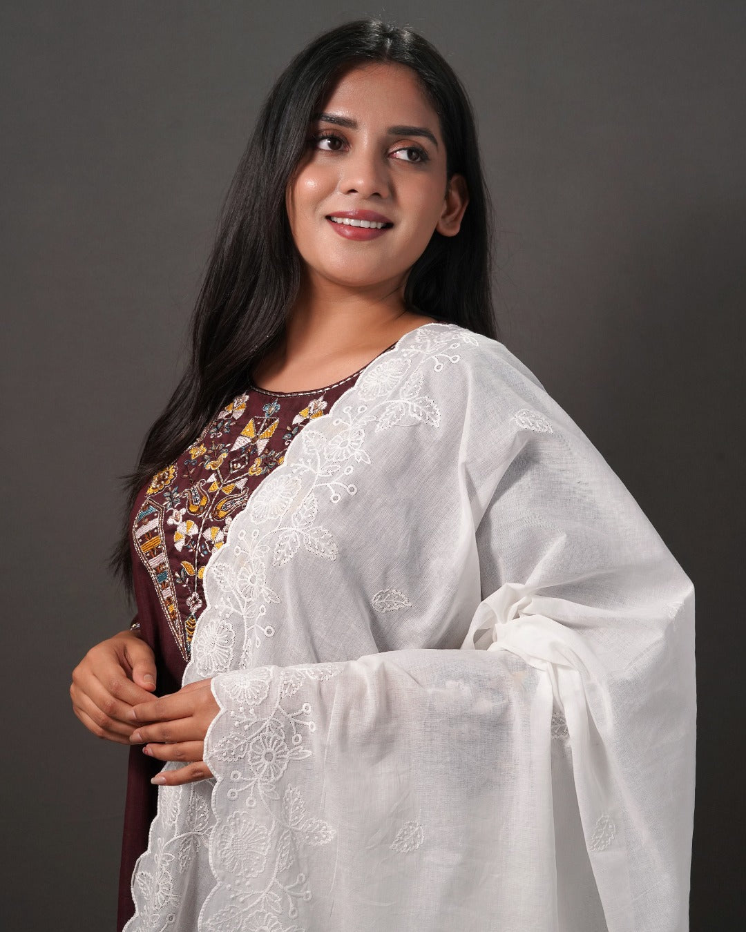 Dyeable Cotton Mulmul Dupatta - Bloom Lace 2