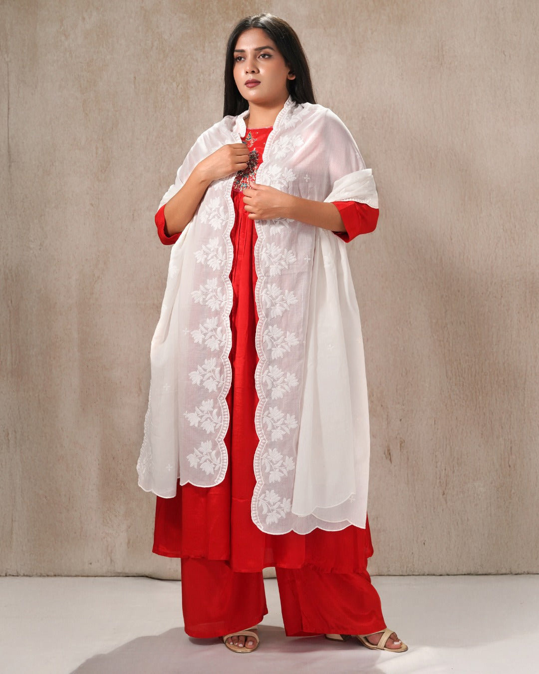 Dyeable Cotton Mulmul Dupatta - Flora Vine 4