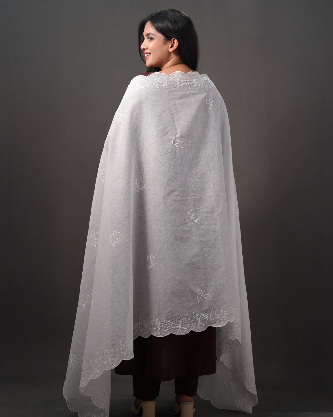 Dyeable Cotton Mulmul Dupatta - Flutter Motif 1