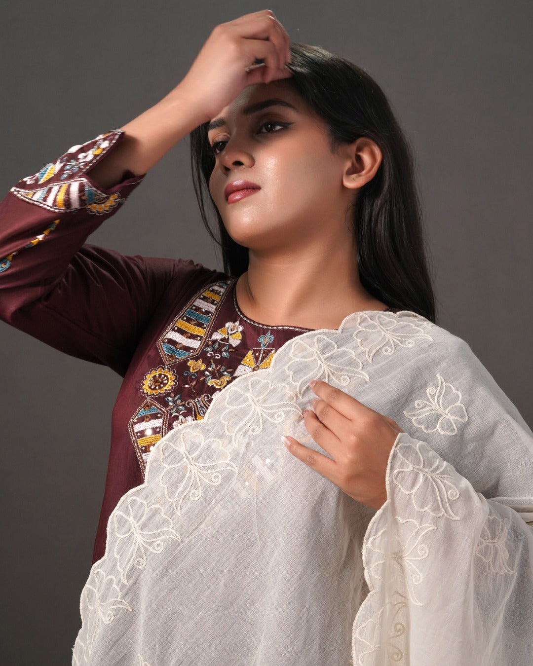 Dyeable_Cotton_Mulmul_Dupatta_-_Flutter_Motif_6