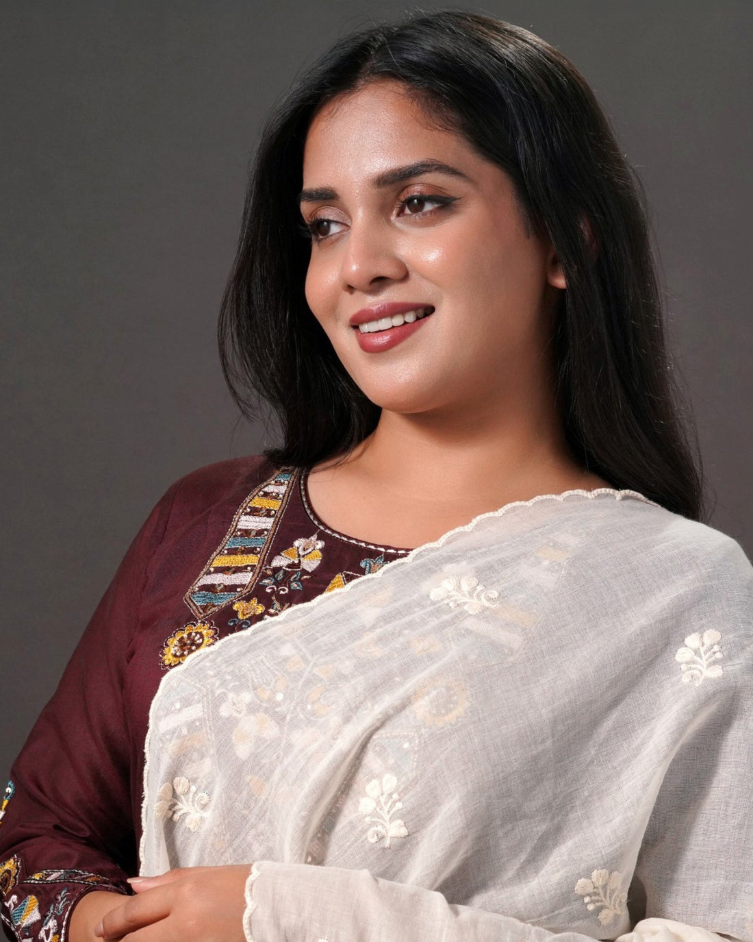 Dyeable Cotton Mulmul Dupatta - Heritage Scallop 2