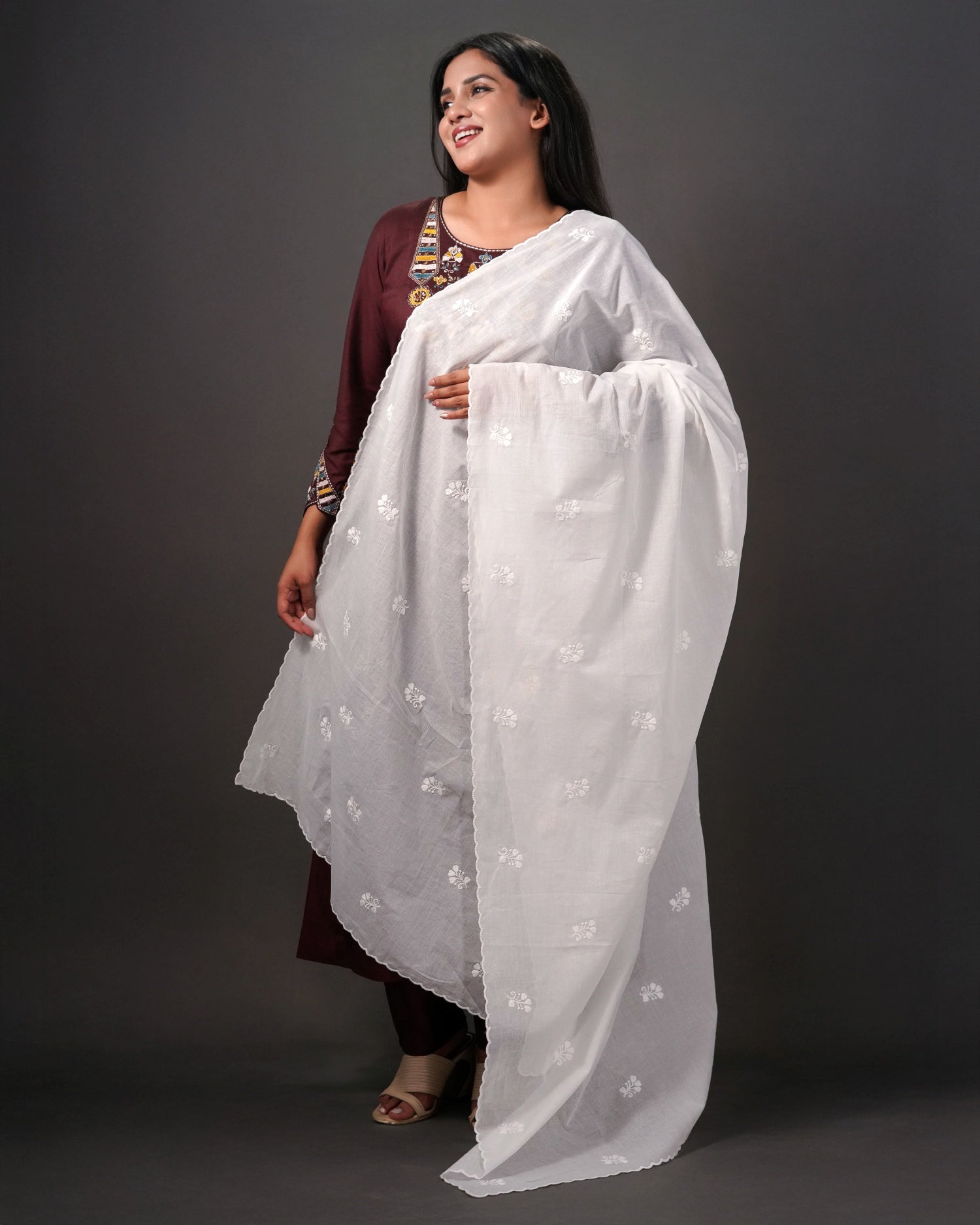 Dyeable Cotton Mulmul Dupatta - Heritage Scallop 3