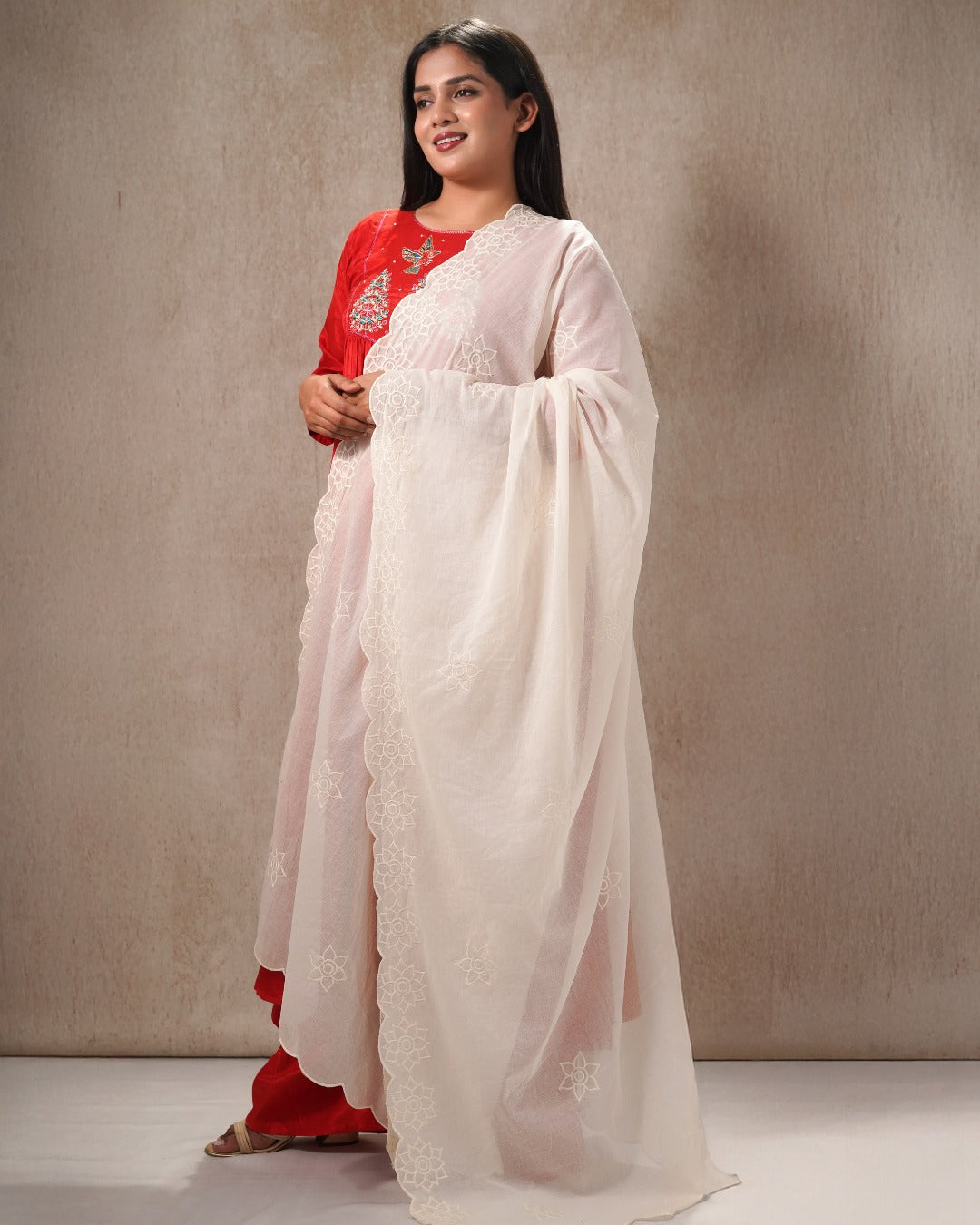 Dyeable Cotton Mulmul Dupatta - Lotus Curve
