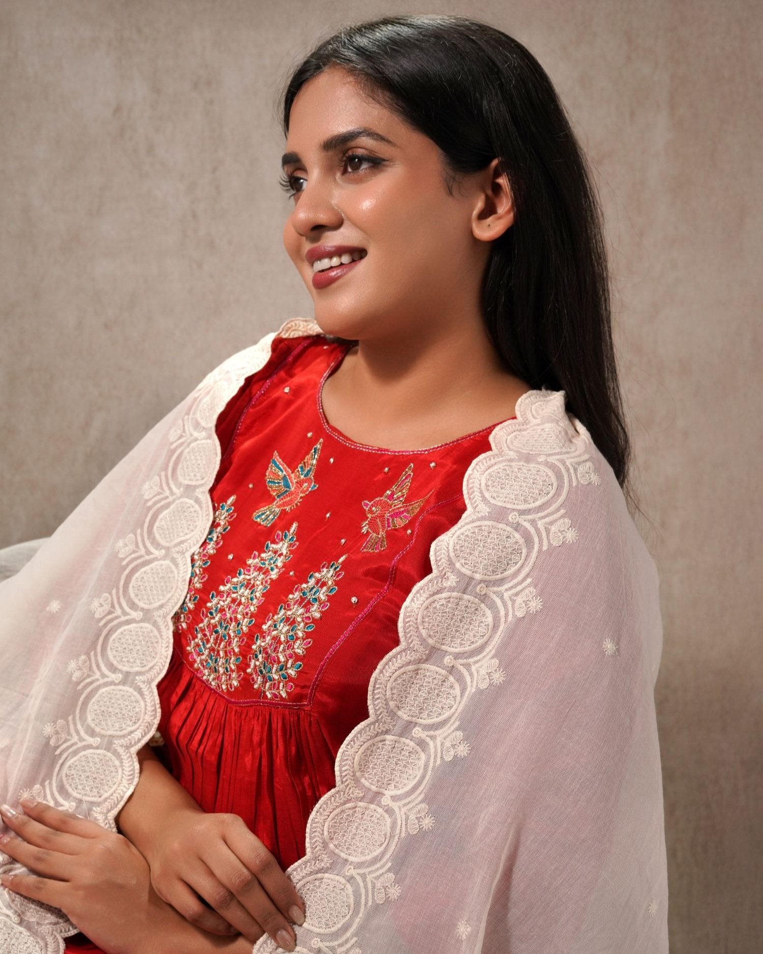 Dyeable Cotton Mulmul Dupatta - Signature Border 5