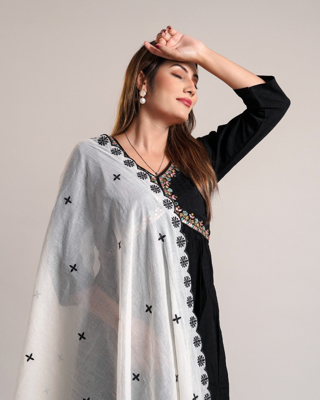 Dyeable Cotton Mulmul Dupatta - Soft Floral