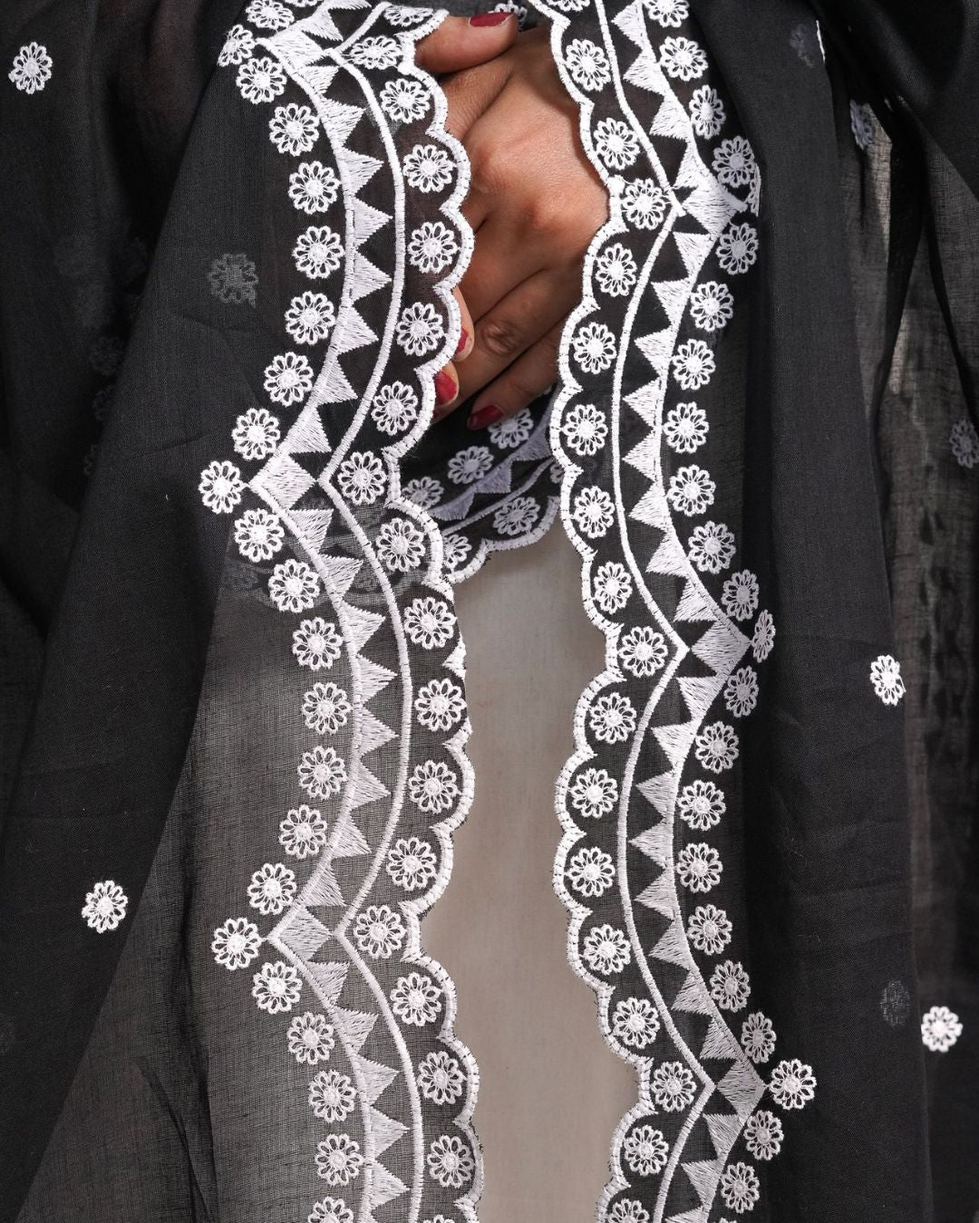 Black Cotton Mulmul Dupatta - Scallop Petals