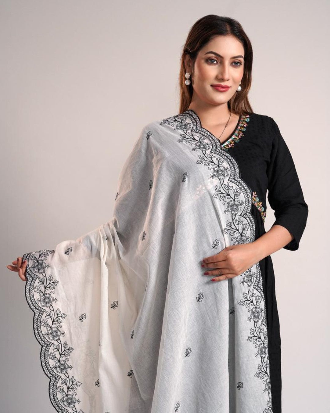 Dyeable Cotton Mulmul Dupatta — Bloom Wave