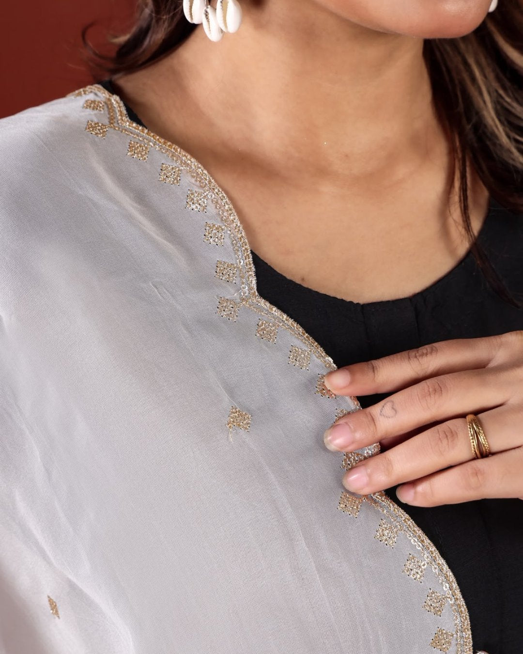 Dyeable Pure Organza Dupatta - Sunehri Kinari
